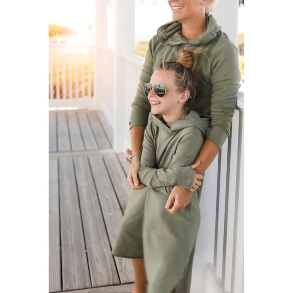 NWOT Be Mi Organic French Terry Cotton Luna Hoodie Dress Olive 4-5 - Picture 2 of 7